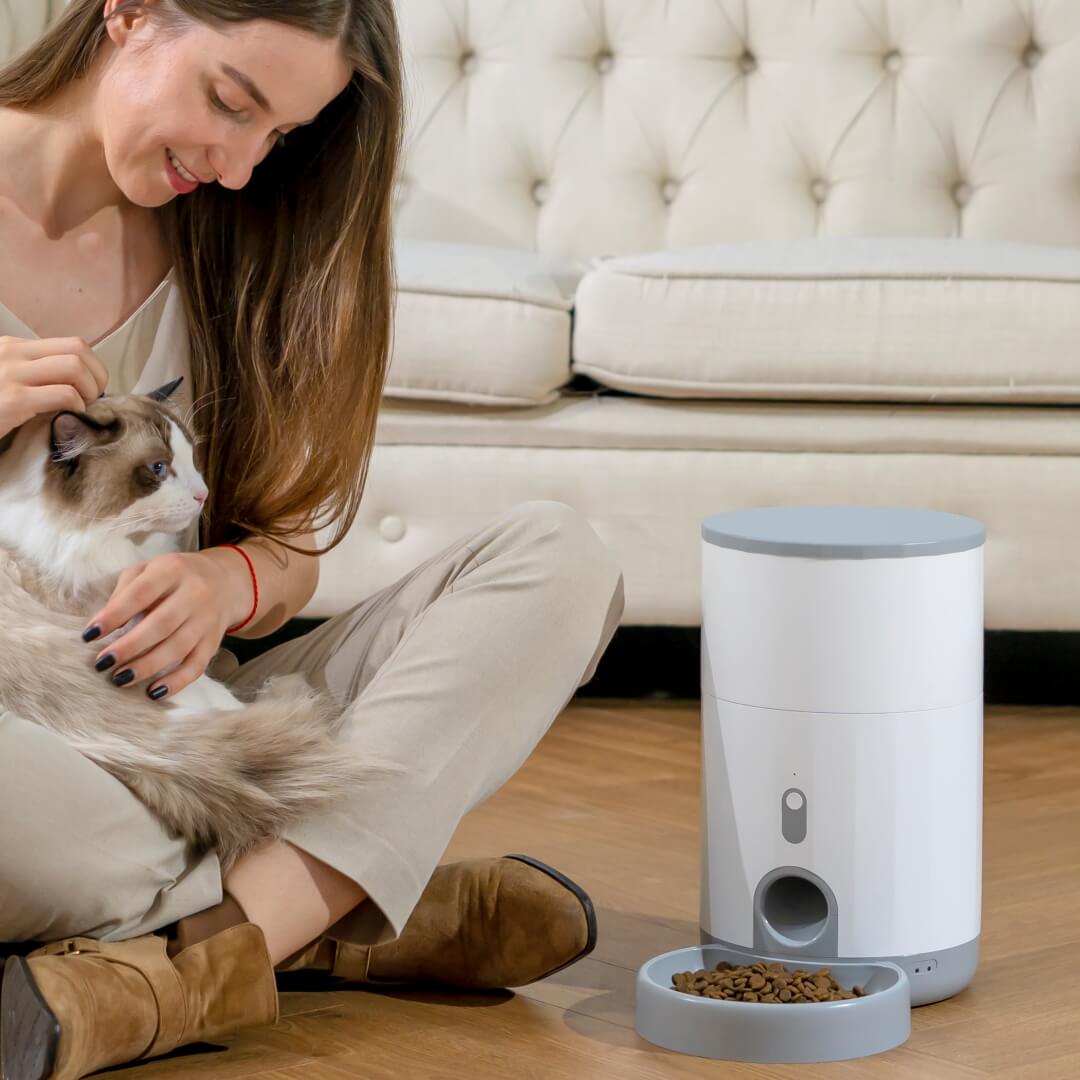 Petoneer Nutri Vision Mini Feeder – Smart Feeding with Real-Time Monitoring